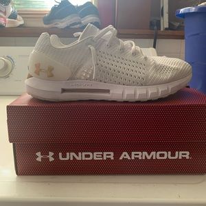 Under Armour Hovr Sonics | Triple white